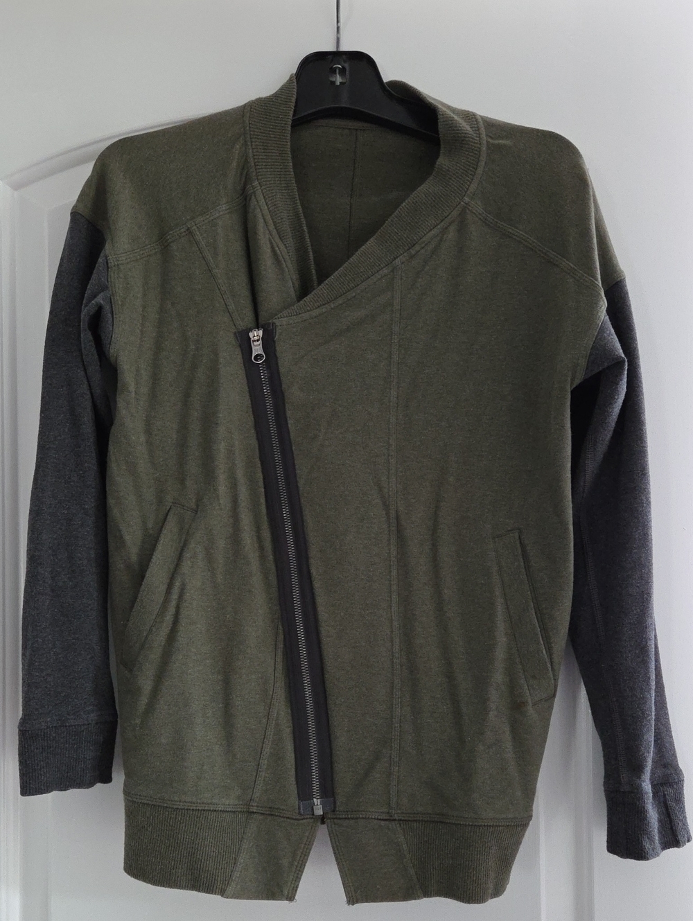 Lululemon Asymmetrical Zip Front Green Gray Two Tone Fleece Jacket Size 4